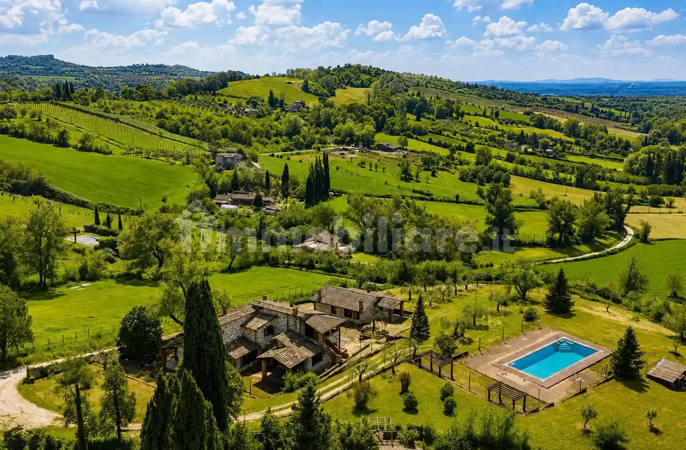 Rustico - Casale in vendita a Narni
