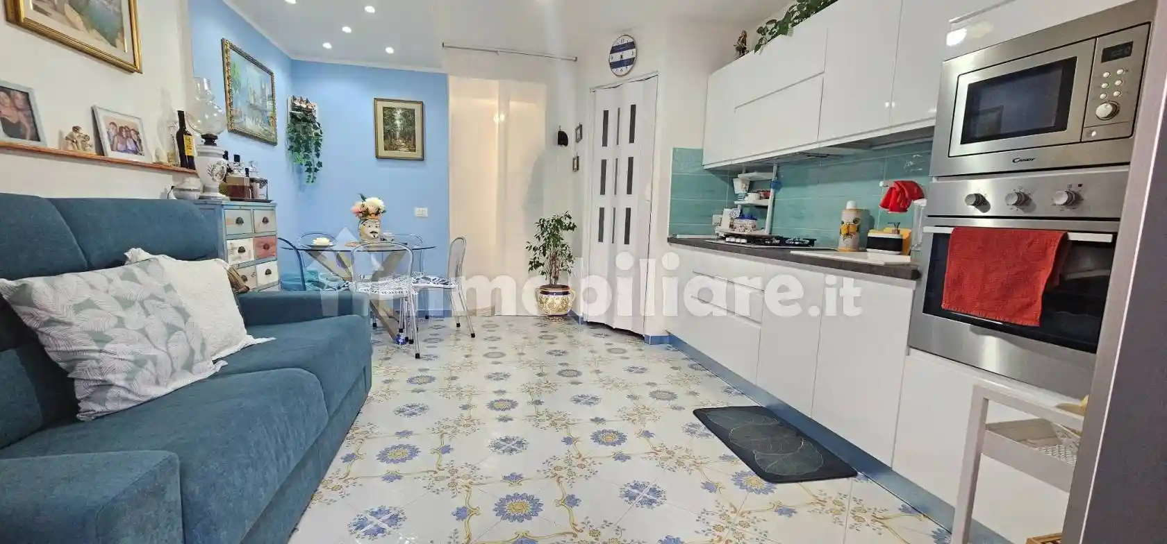Appartamento in vendita a Napoli