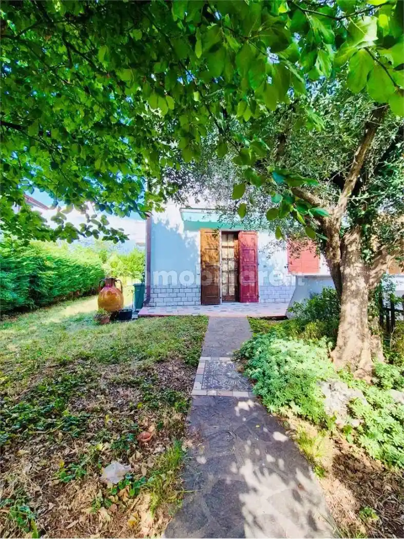 Villa in vendita a Villafranca di Verona