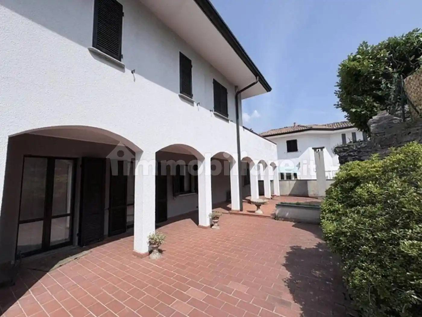 Villa in vendita a Como