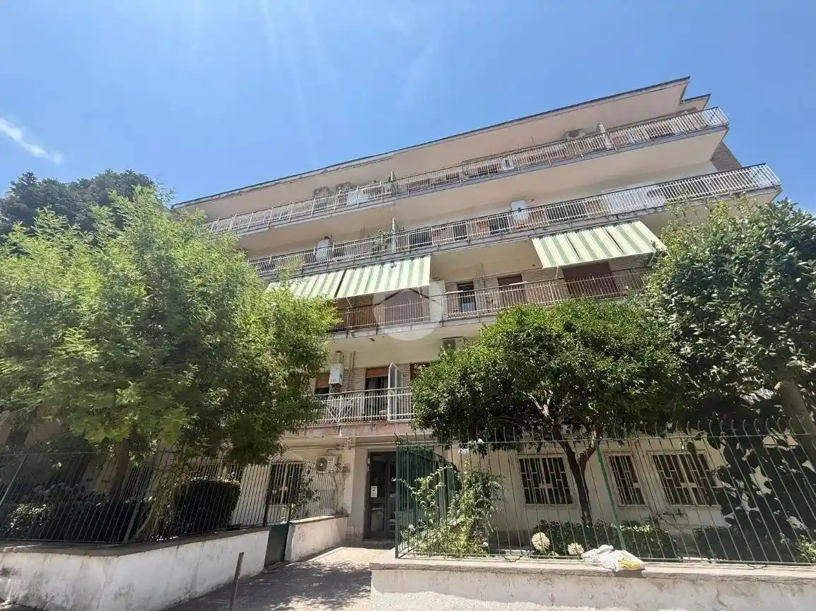 Appartamento in affitto a Napoli