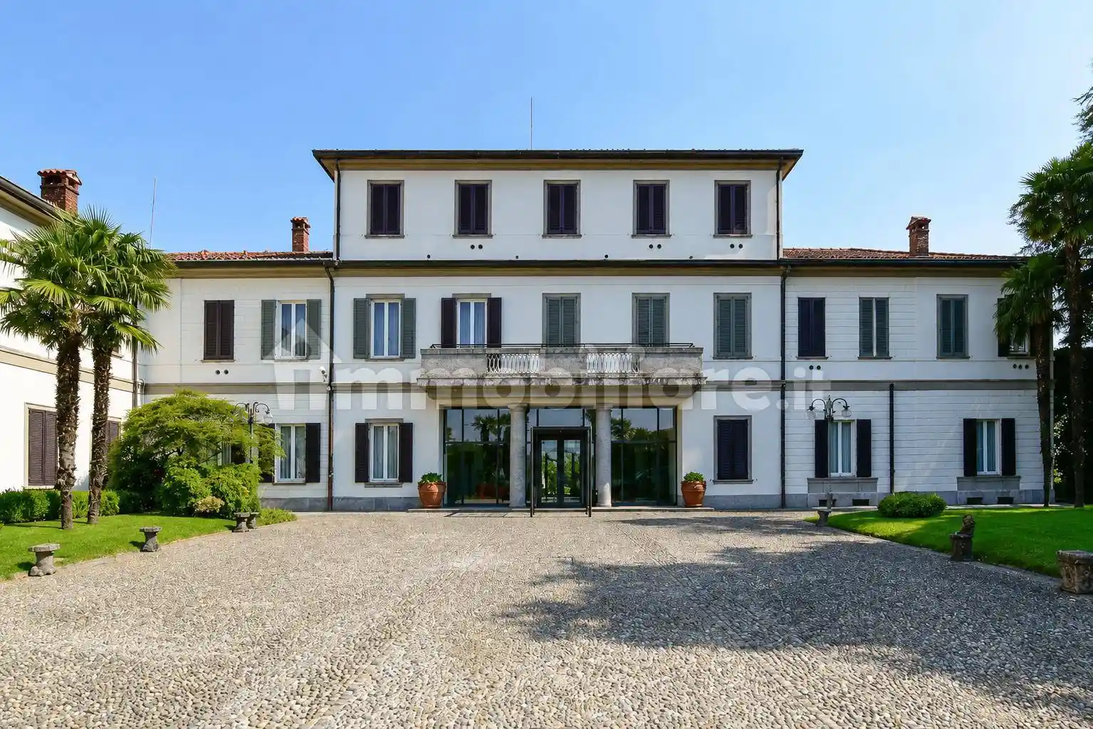 Palazzo - Edificio in vendita a Figino Serenza