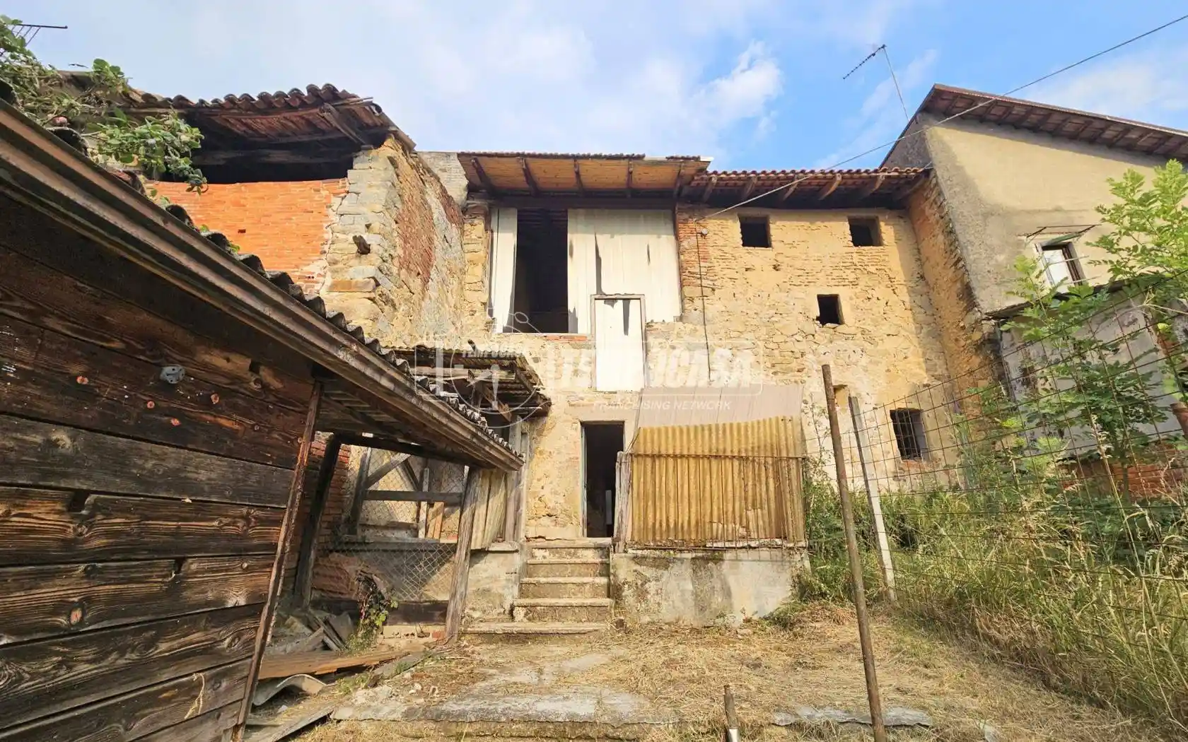 Casa indipendente in vendita a Casapinta