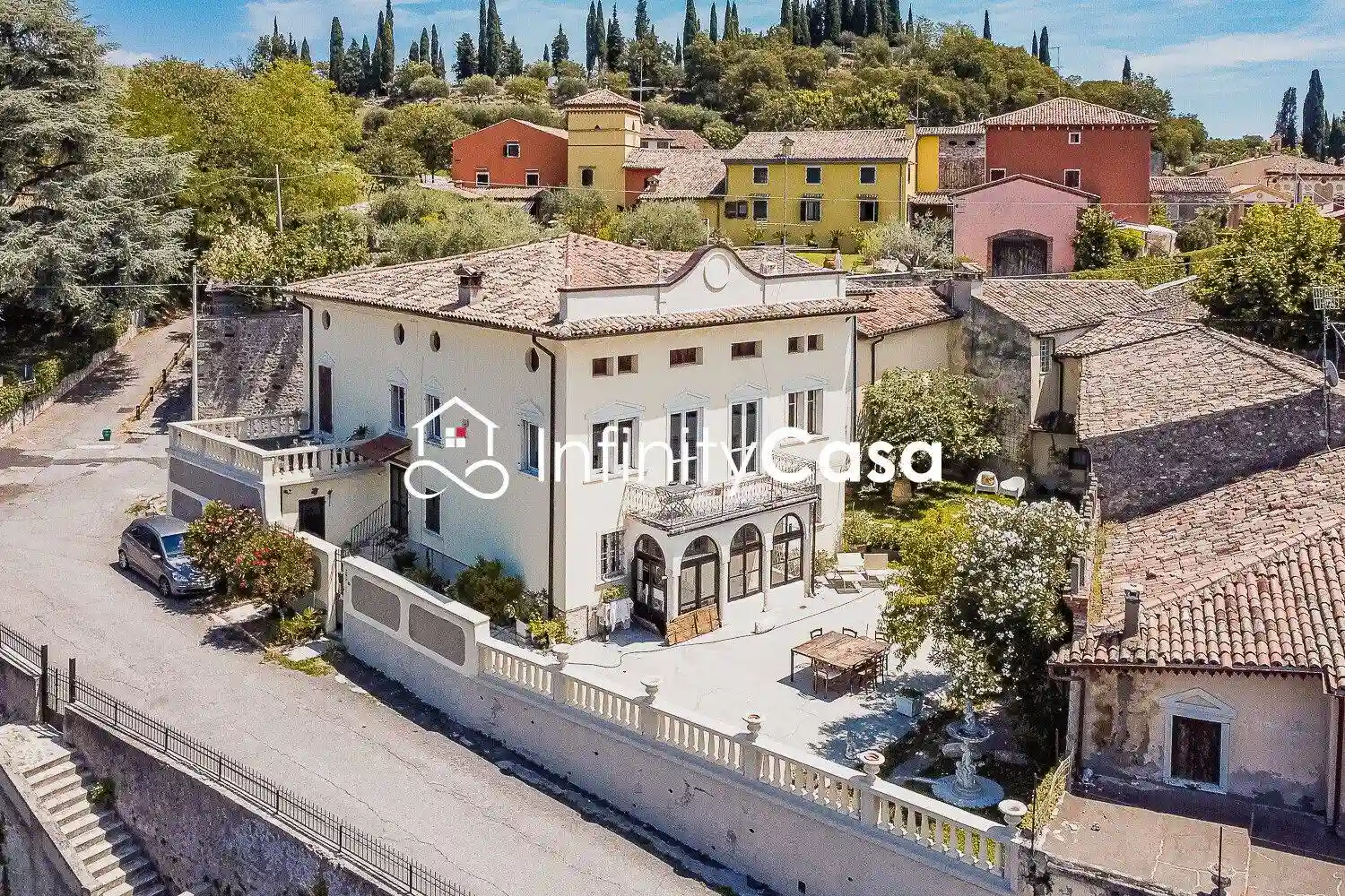 Villa - foto 2