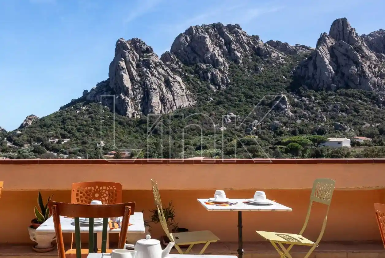 Palazzo - Edificio in vendita a Olbia
