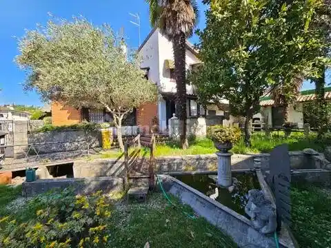 Villa in vendita a Conegliano