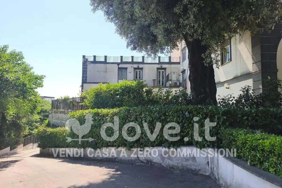 Appartamento in vendita a Napoli