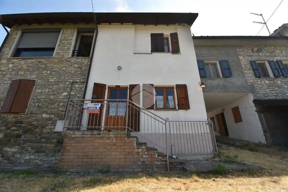 Casa indipendente in vendita a Calestano