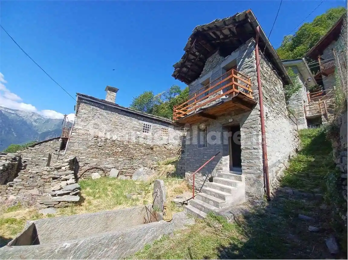 Casa indipendente in vendita a Hone