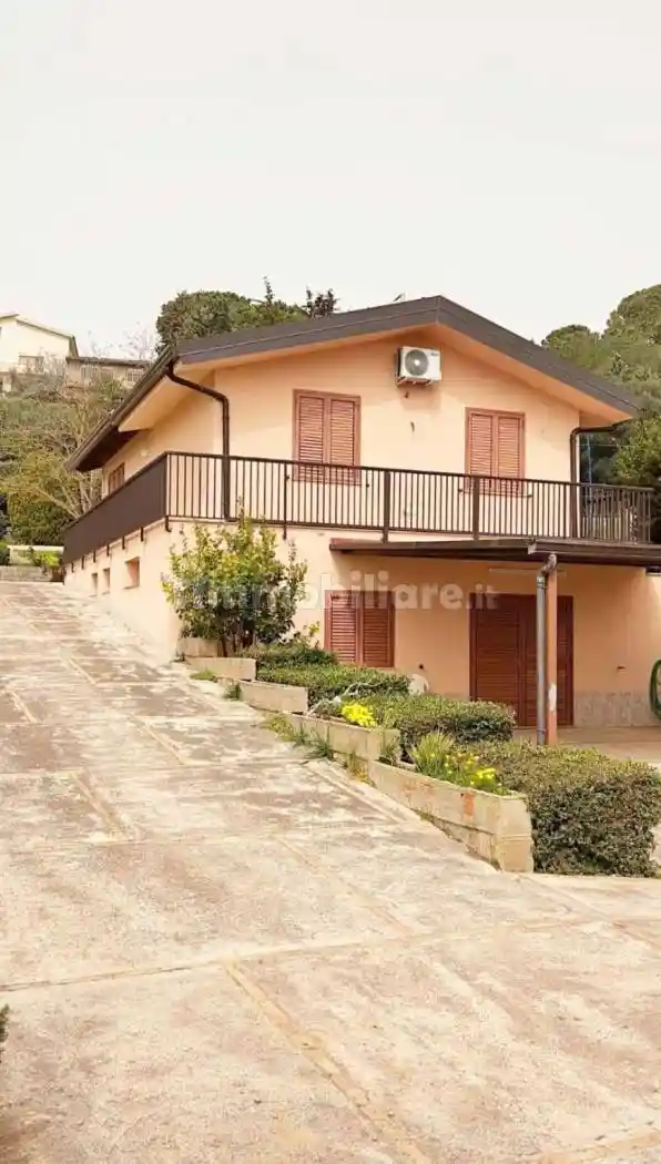 Villa in vendita a Caltagirone