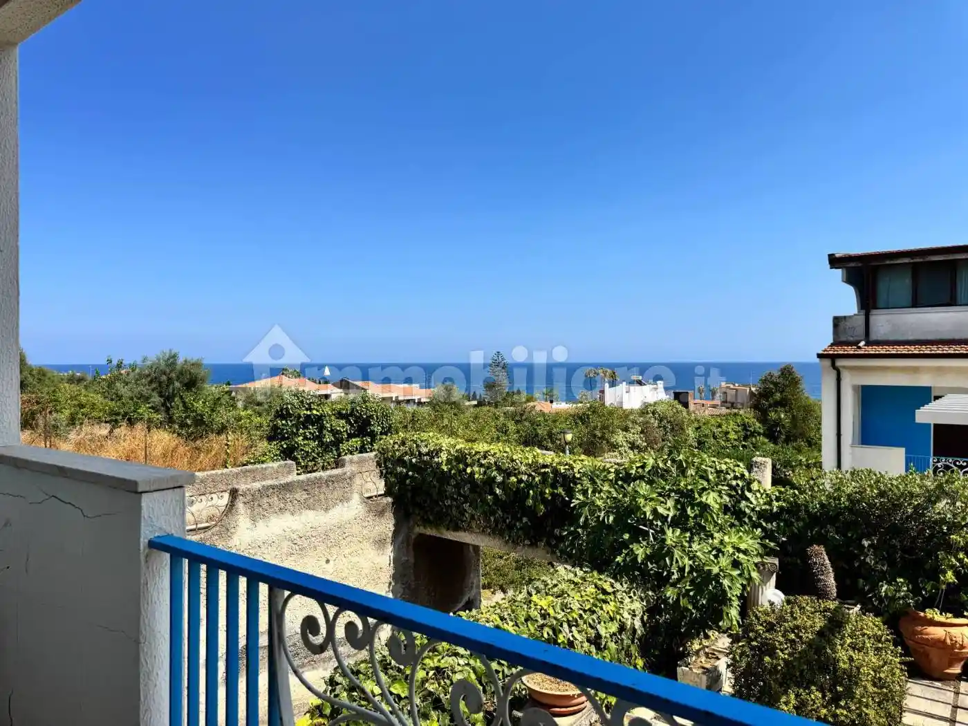 Appartamento in vendita a Aci Castello