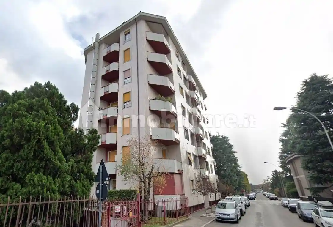 Appartamento in affitto a Monza