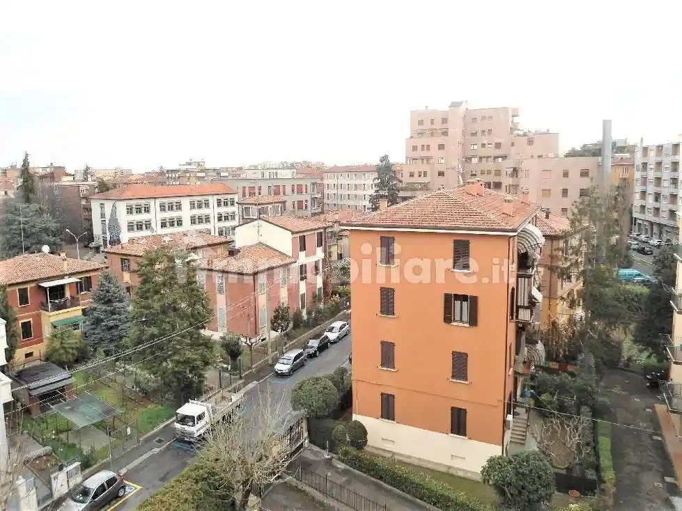 Appartamento in affitto a Bologna