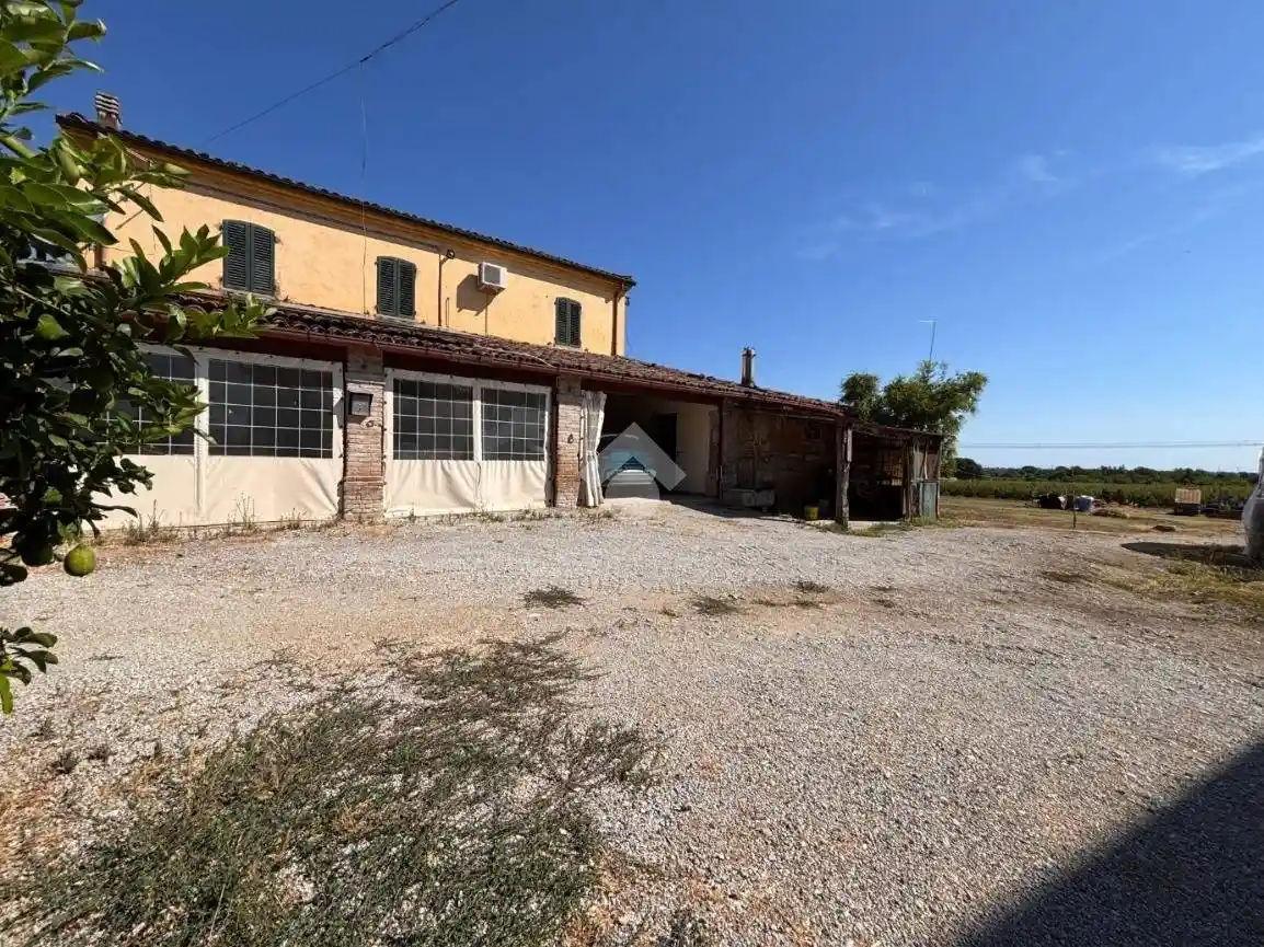 Casa indipendente in vendita a Santarcangelo di Romagna