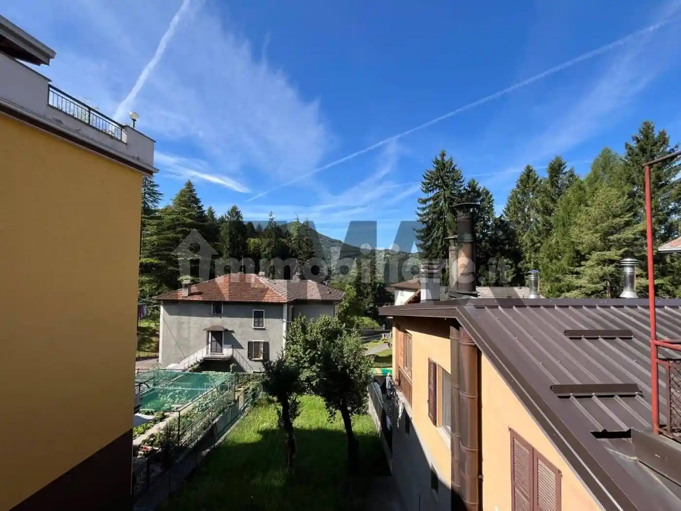 Casa indipendente in vendita a Esino Lario