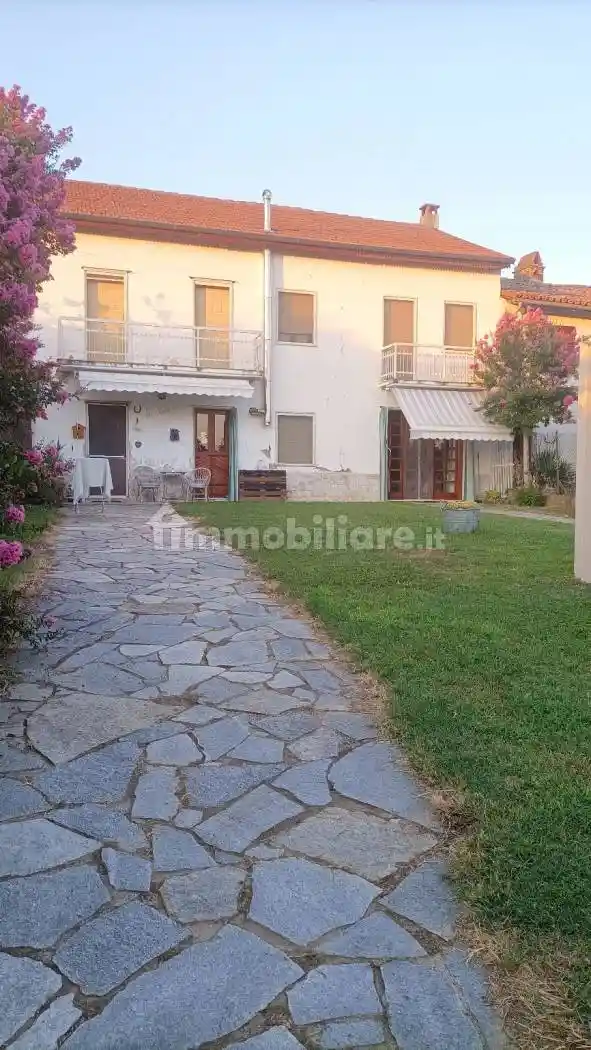 Rustico - Casale in vendita a Mombello Monferrato