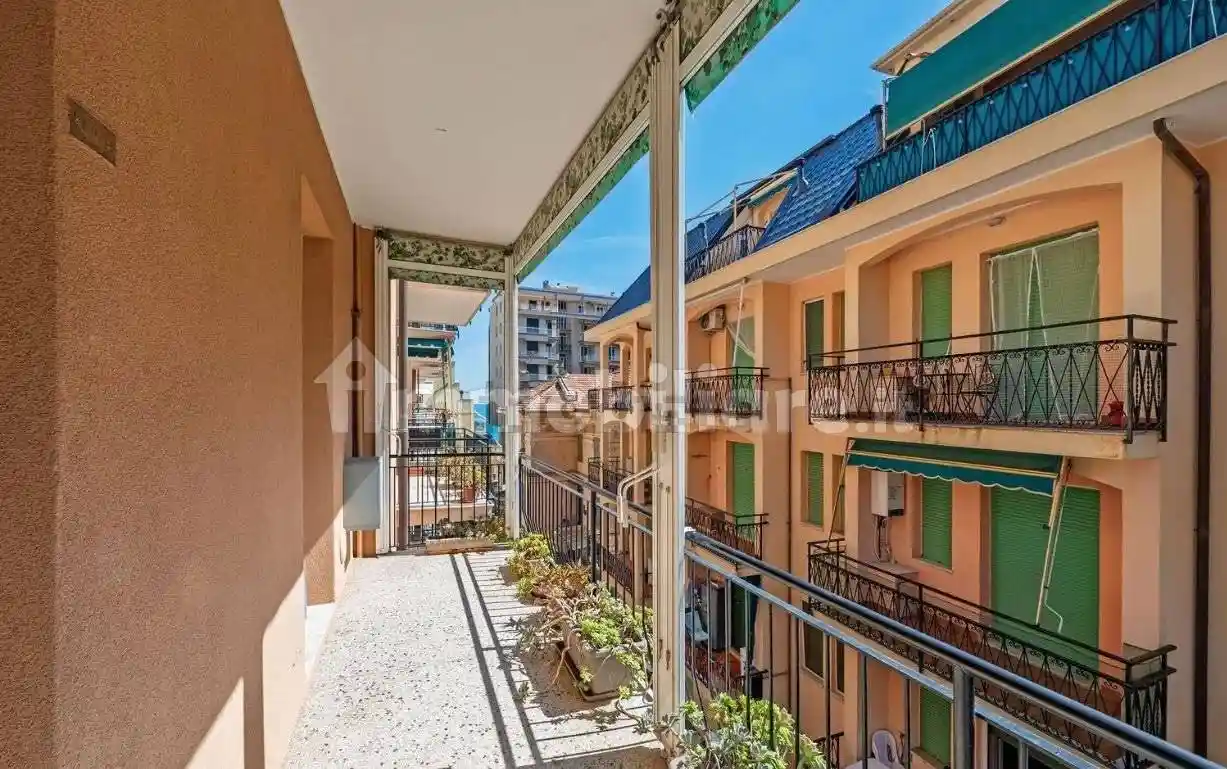 Appartamento in vendita a Pietra Ligure