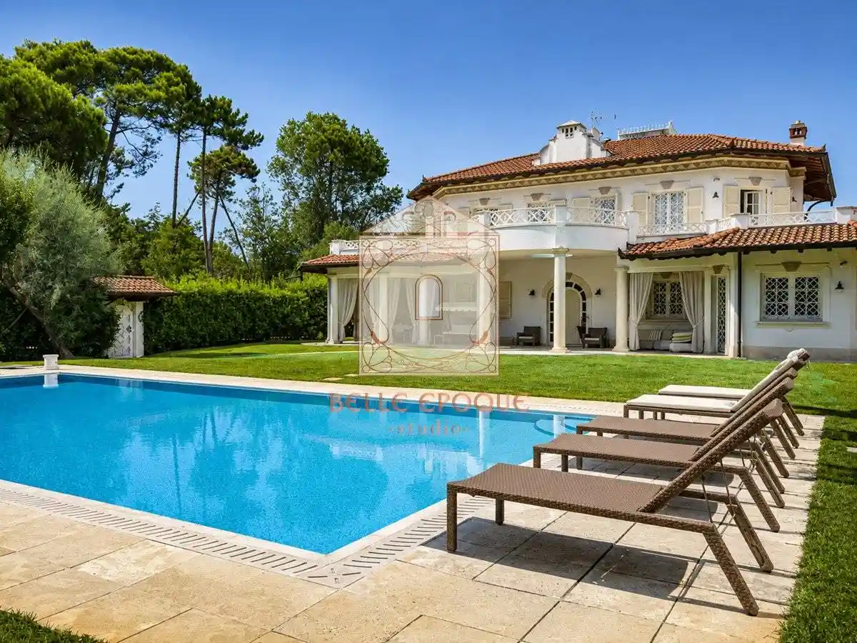 Villa in vendita a Forte dei Marmi
