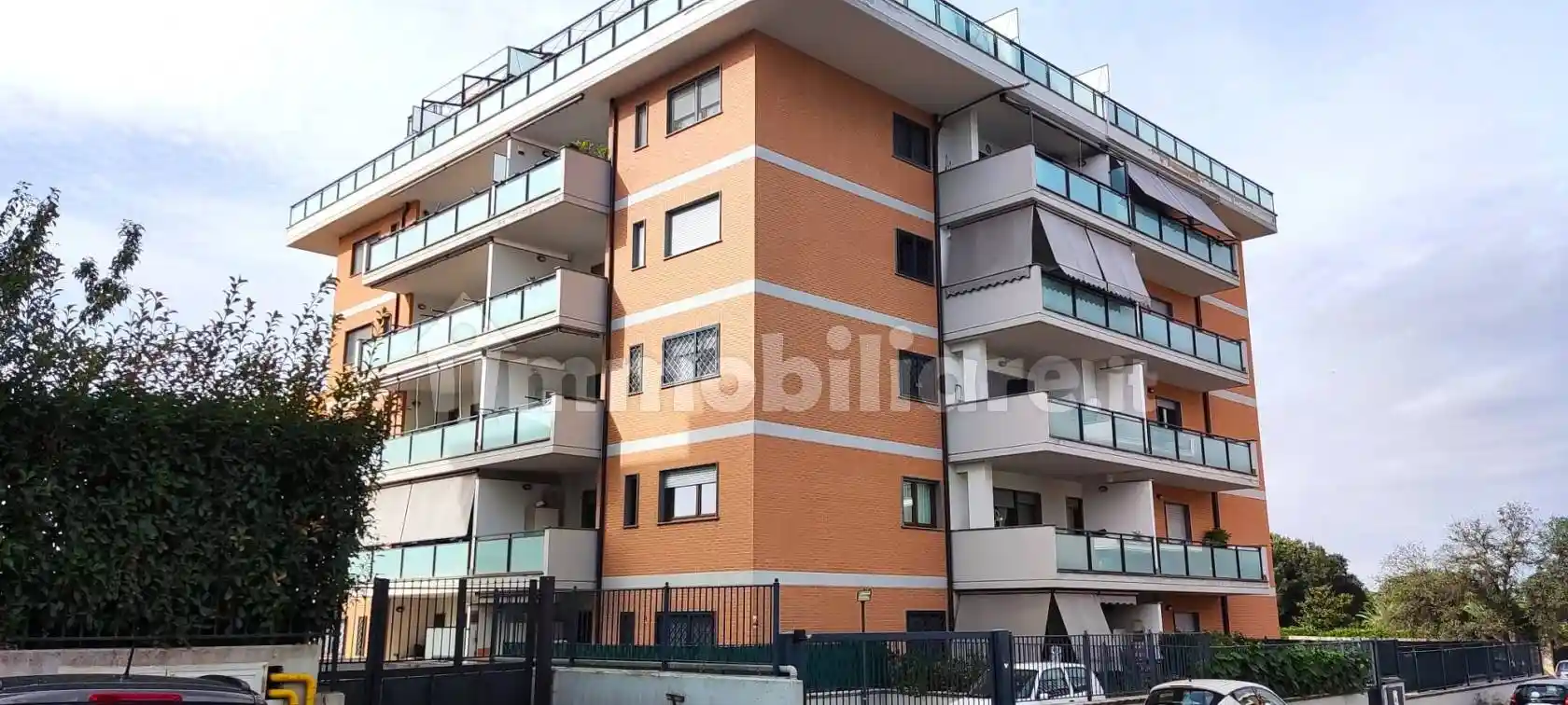 Appartamento in vendita a Roma