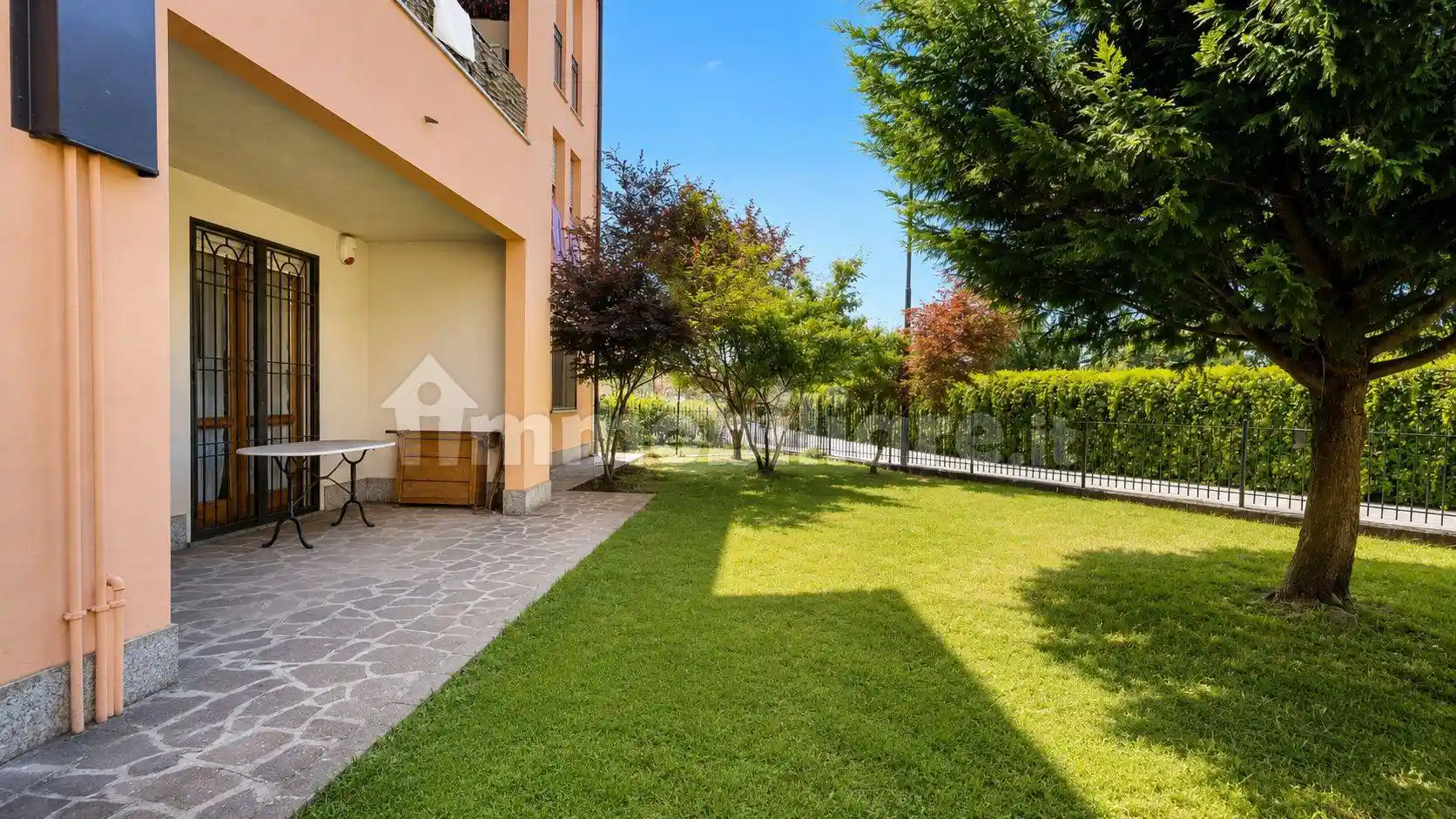 Appartamento in vendita a Usmate Velate