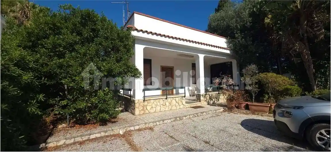 Villa in vendita a Carini
