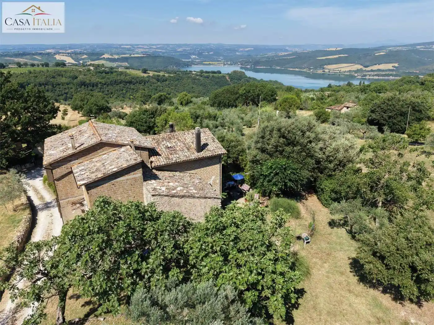 Rustico - Casale in vendita a Baschi
