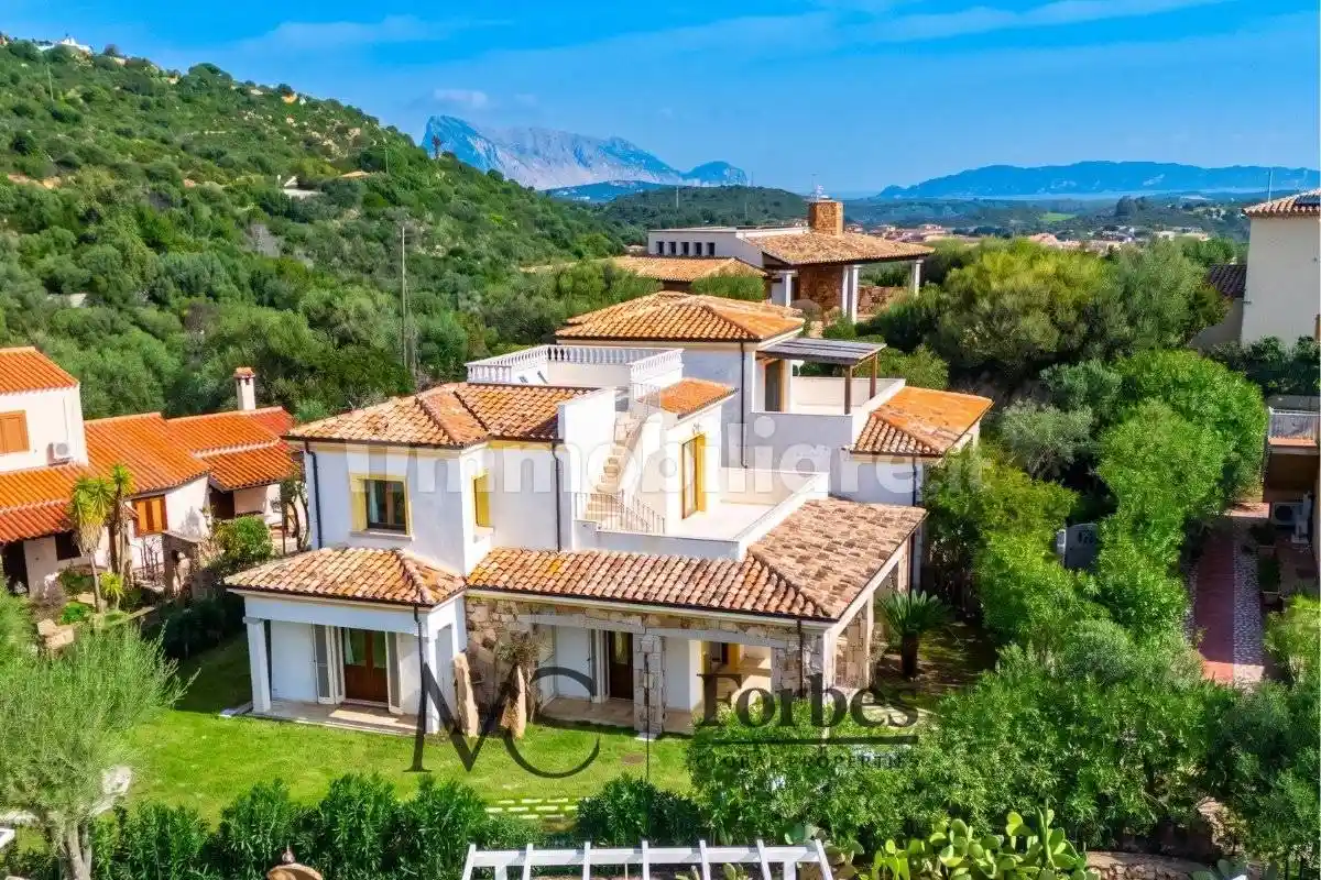 Villa in vendita a San Teodoro