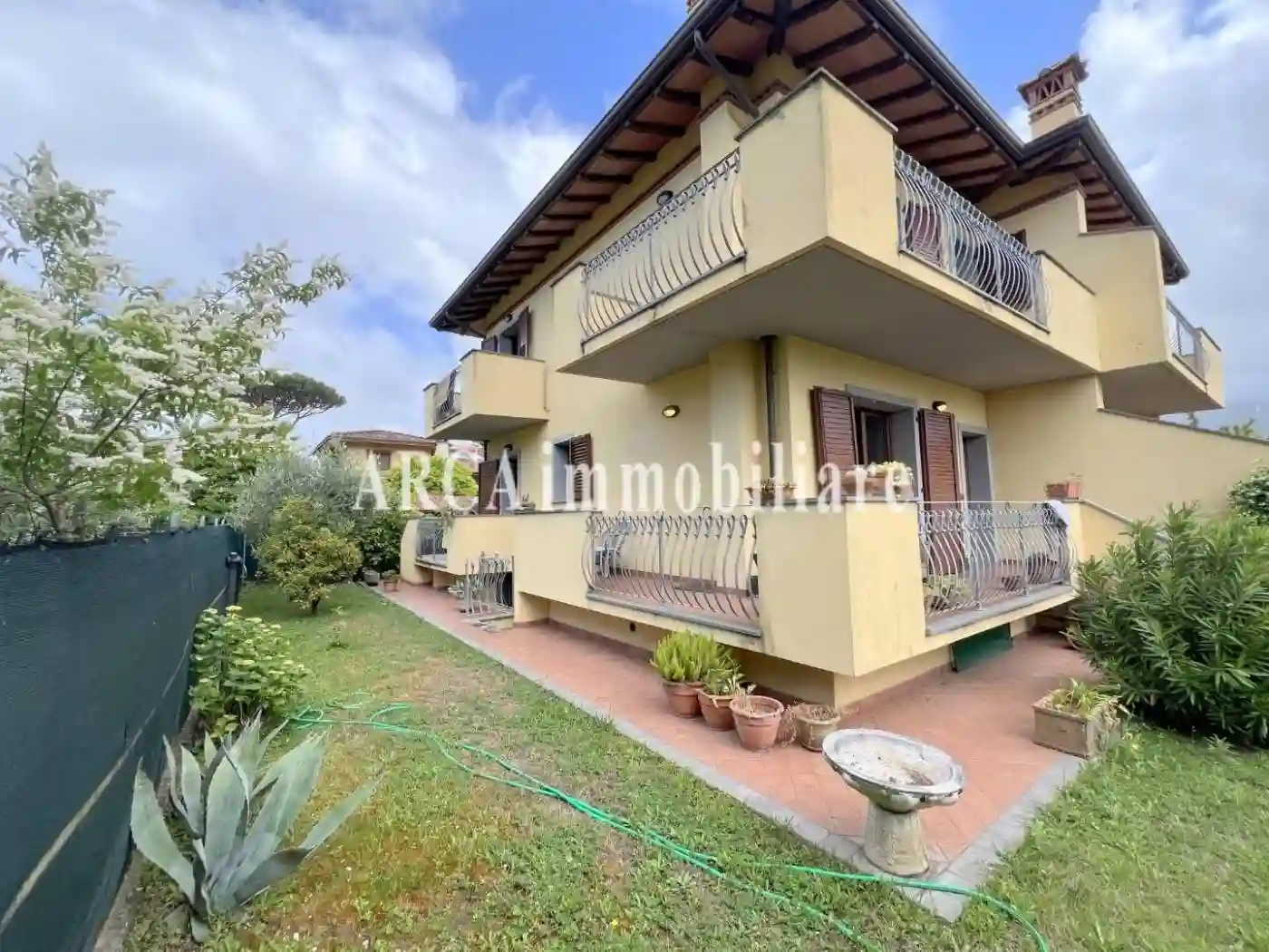 Villa - foto 2