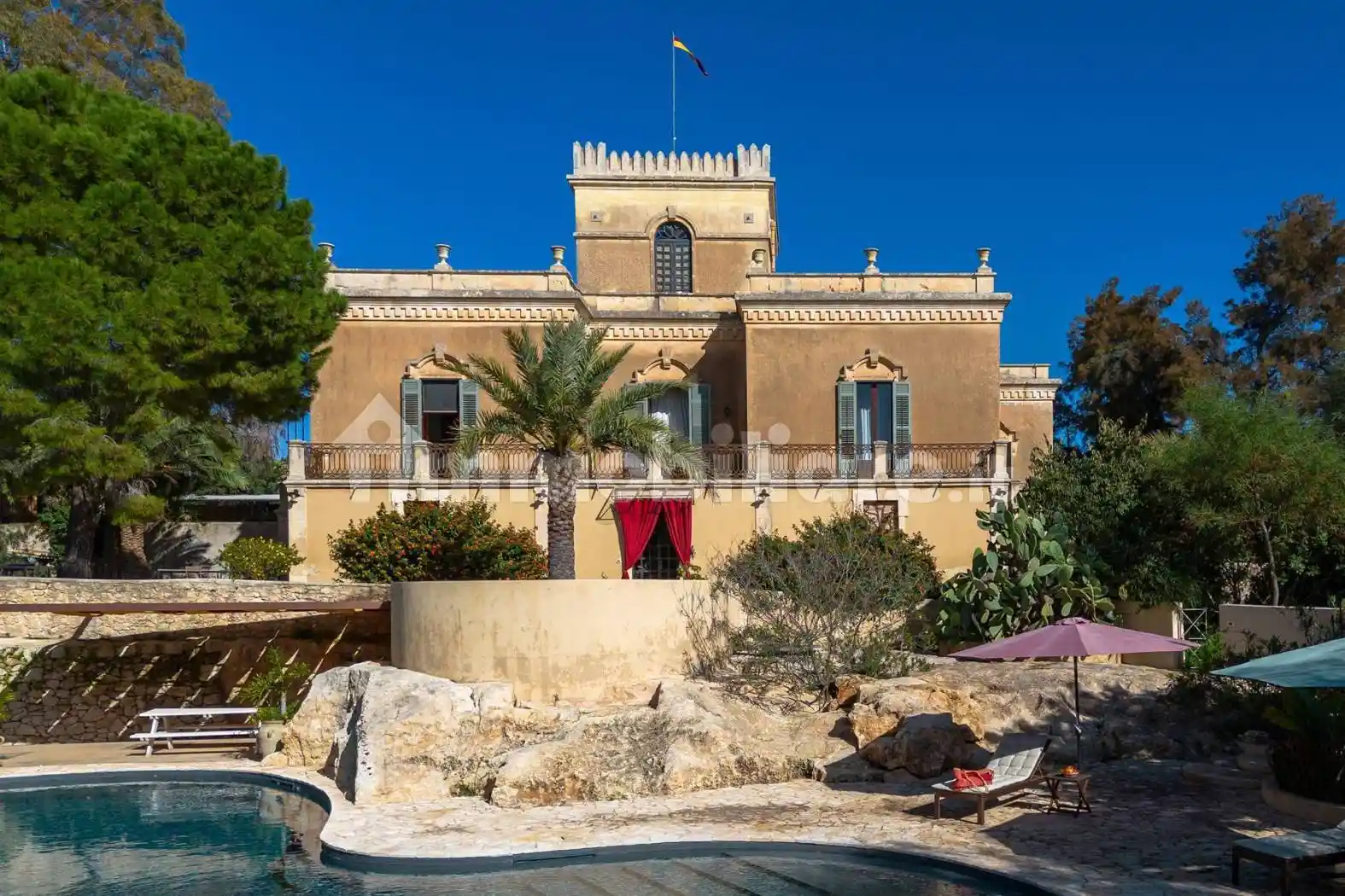 Palazzo - Edificio in vendita a Noto