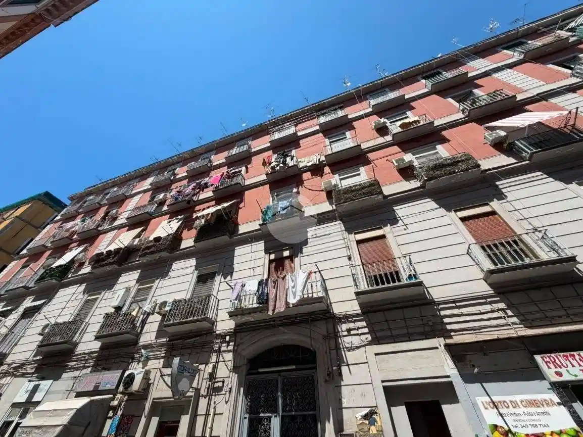 Appartamento in vendita a Napoli