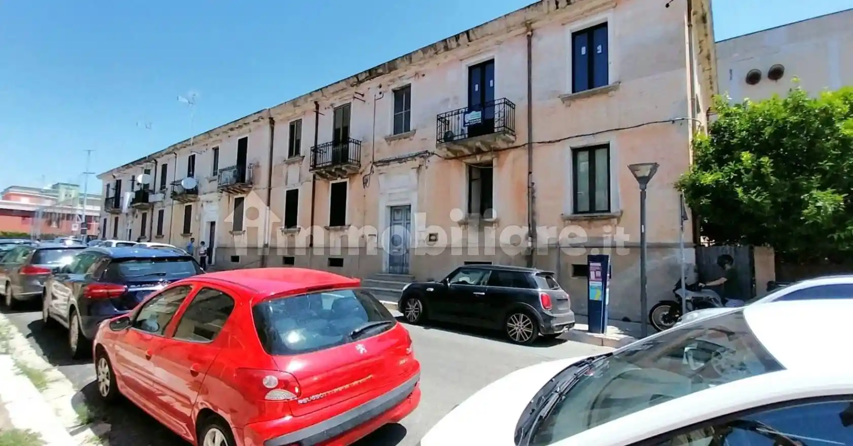 Appartamento in vendita a Paola