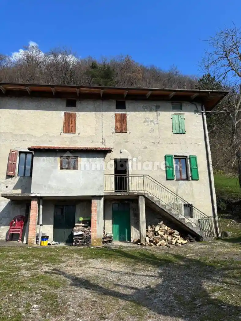 Rustico - Casale in vendita a Calestano