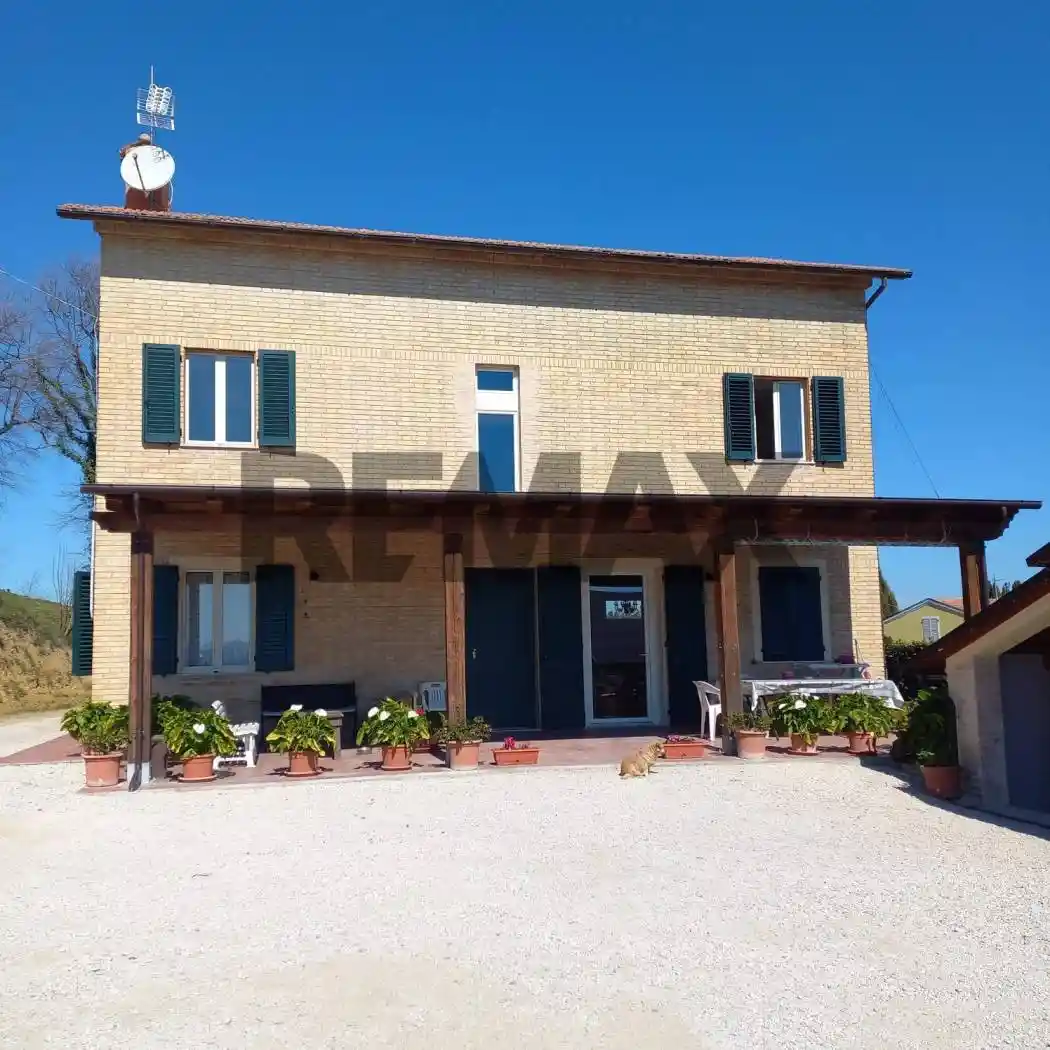 Casa indipendente in vendita a Falerone