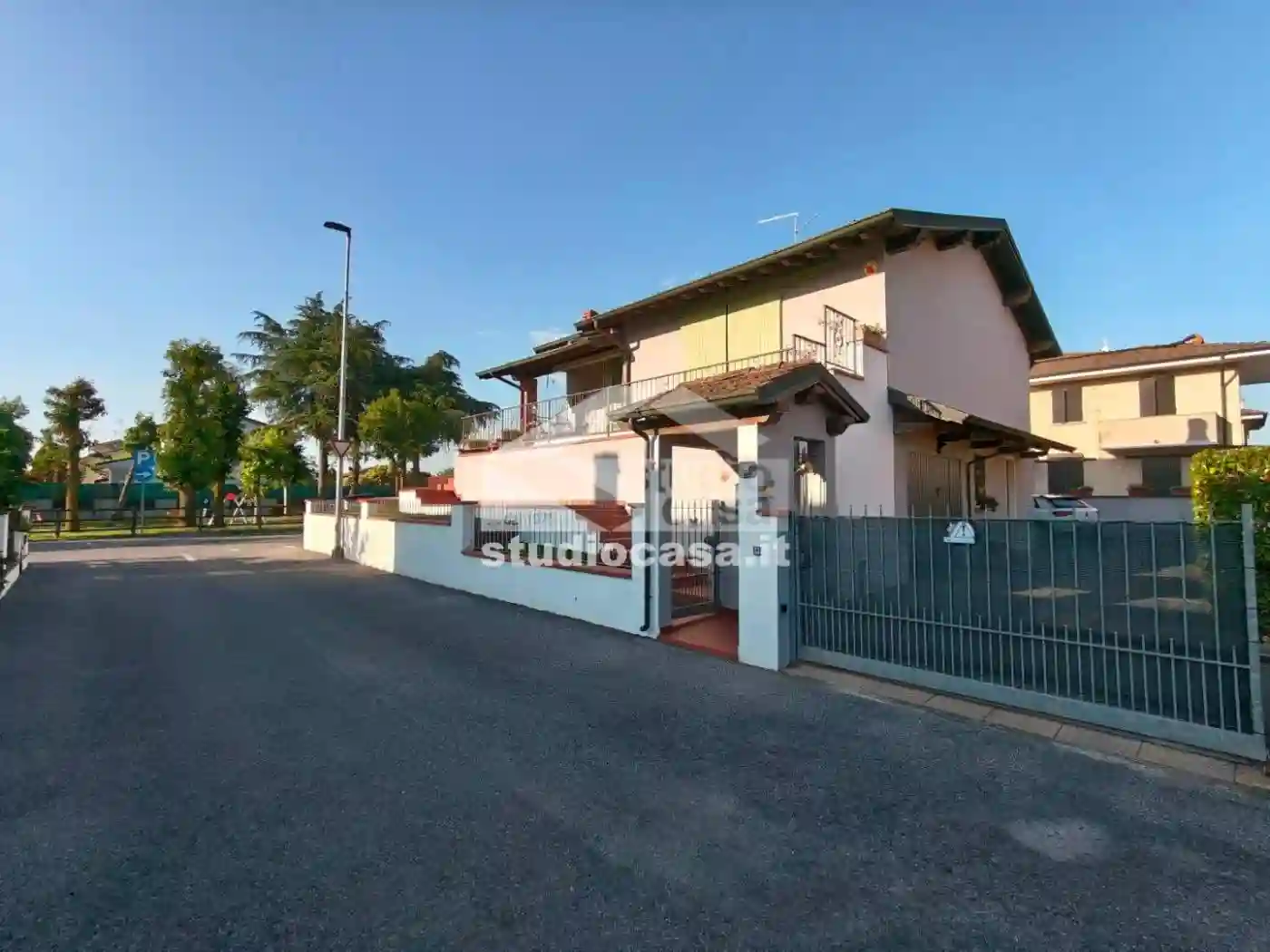Villa - foto 2