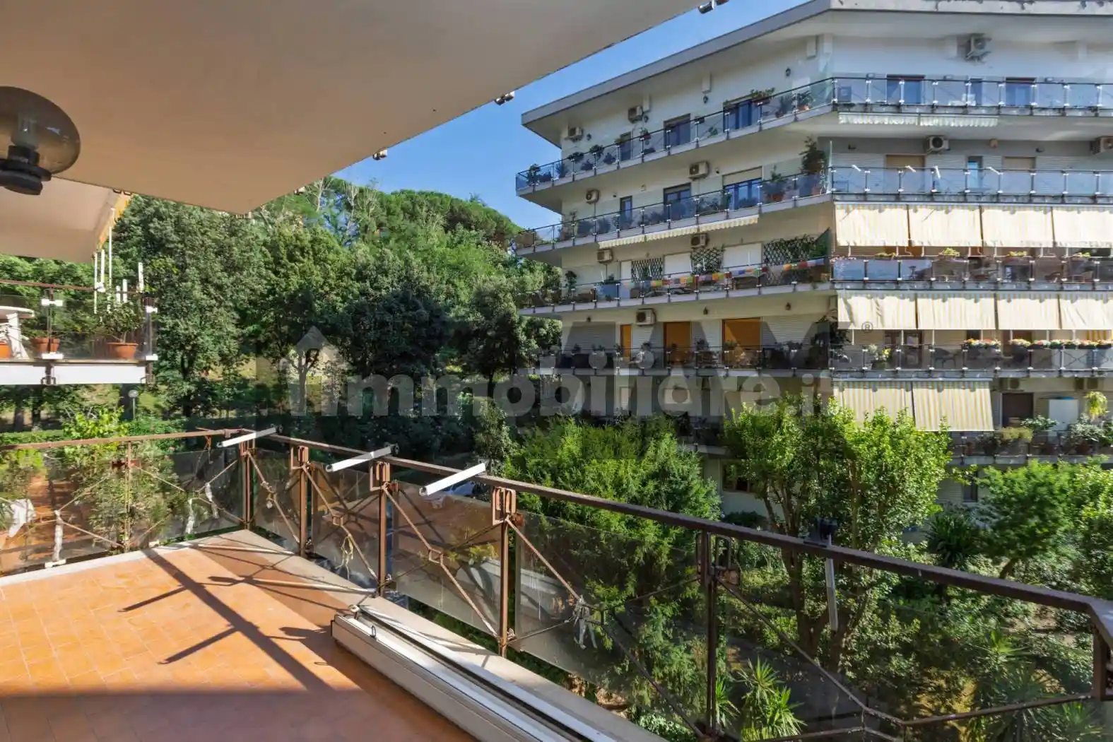Appartamento in vendita a Napoli