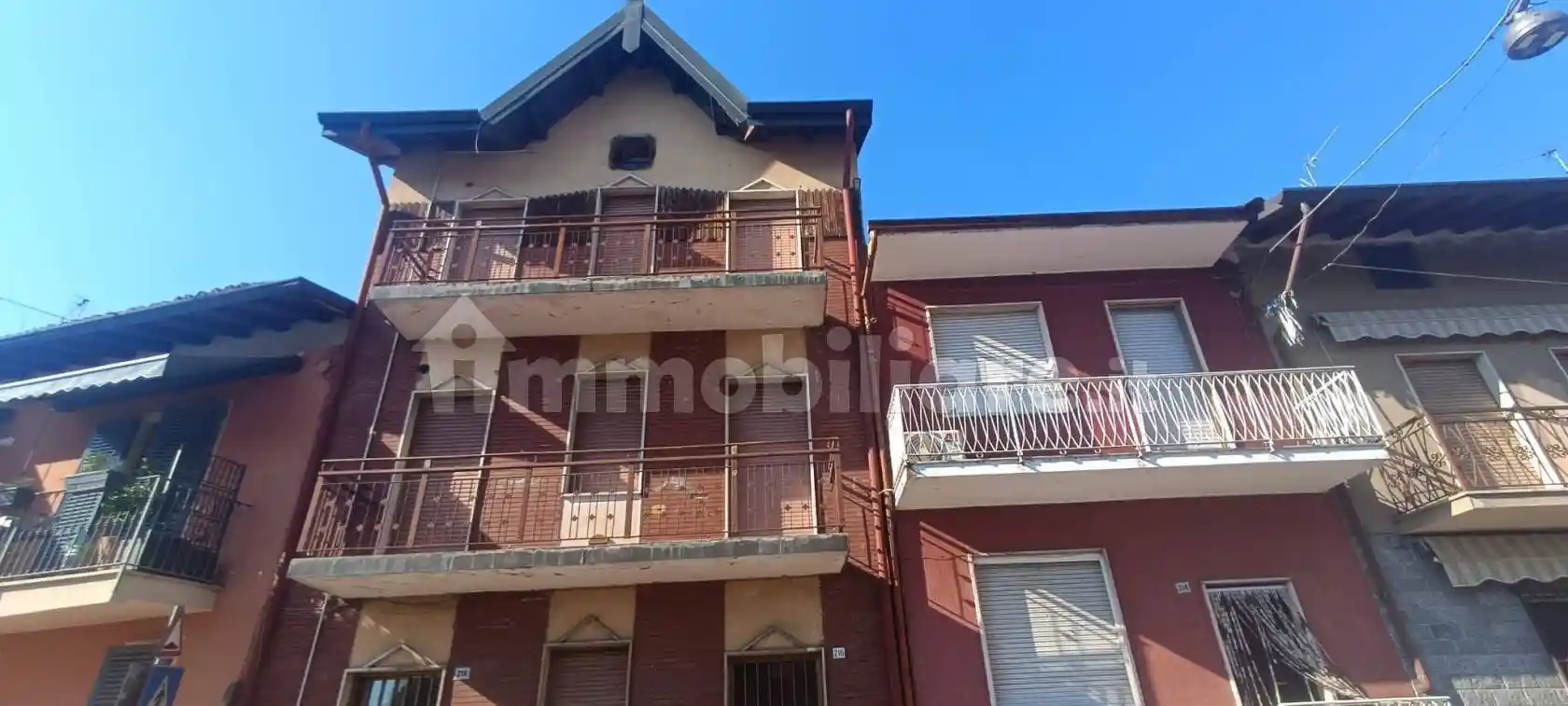 Palazzo - Edificio in vendita a Urago d'Oglio