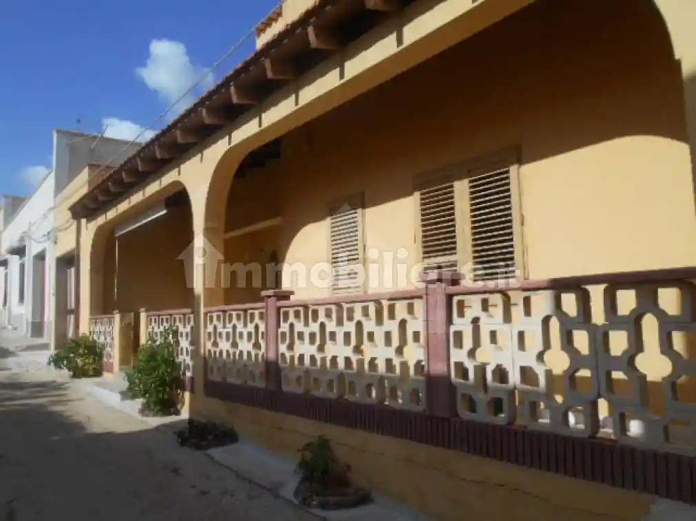 Casa indipendente in vendita a Campobello di Mazara