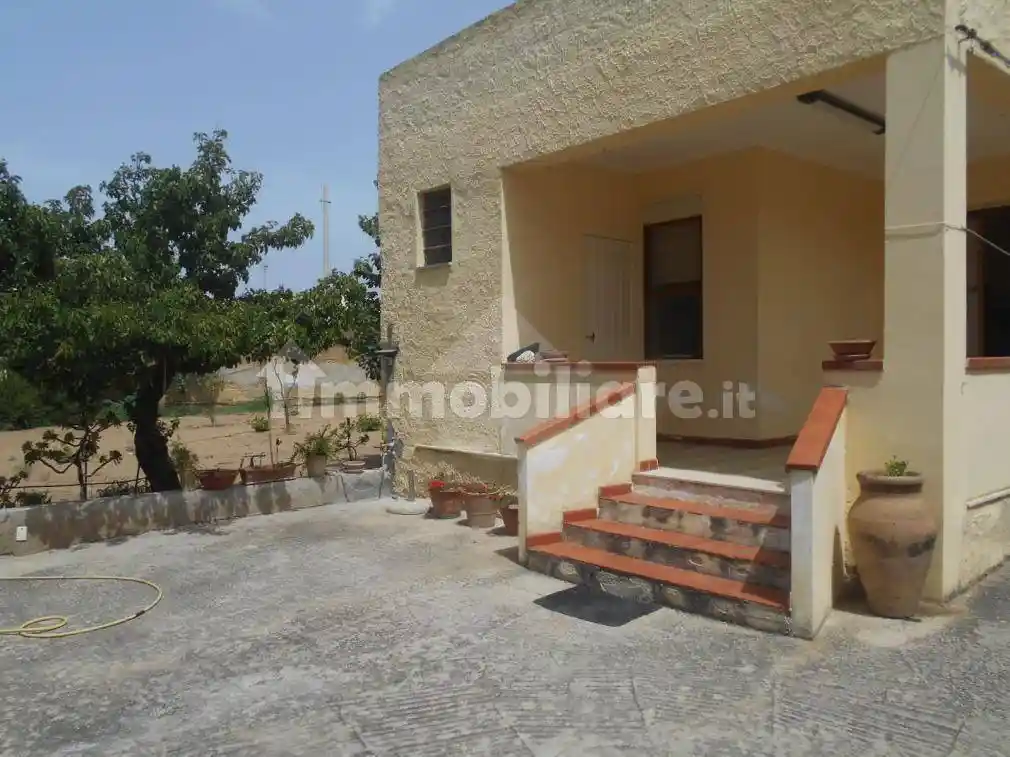 Casa indipendente in affitto a Castelvetrano