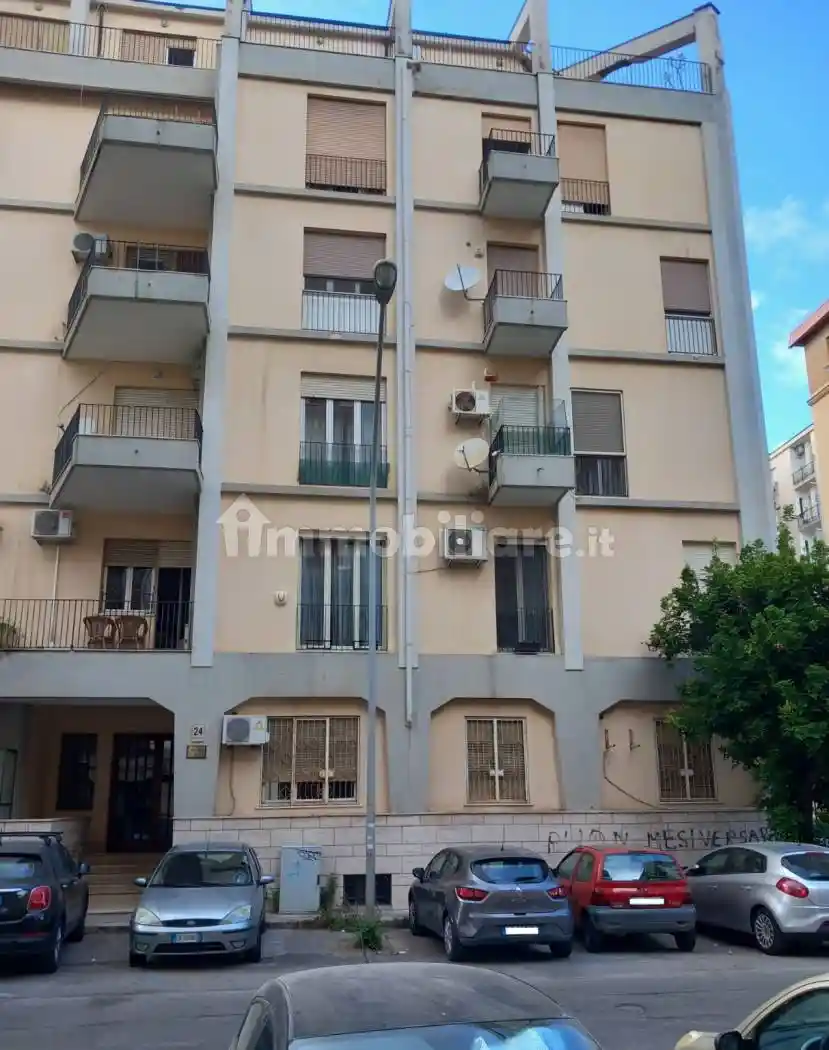 Appartamento in vendita a Palermo