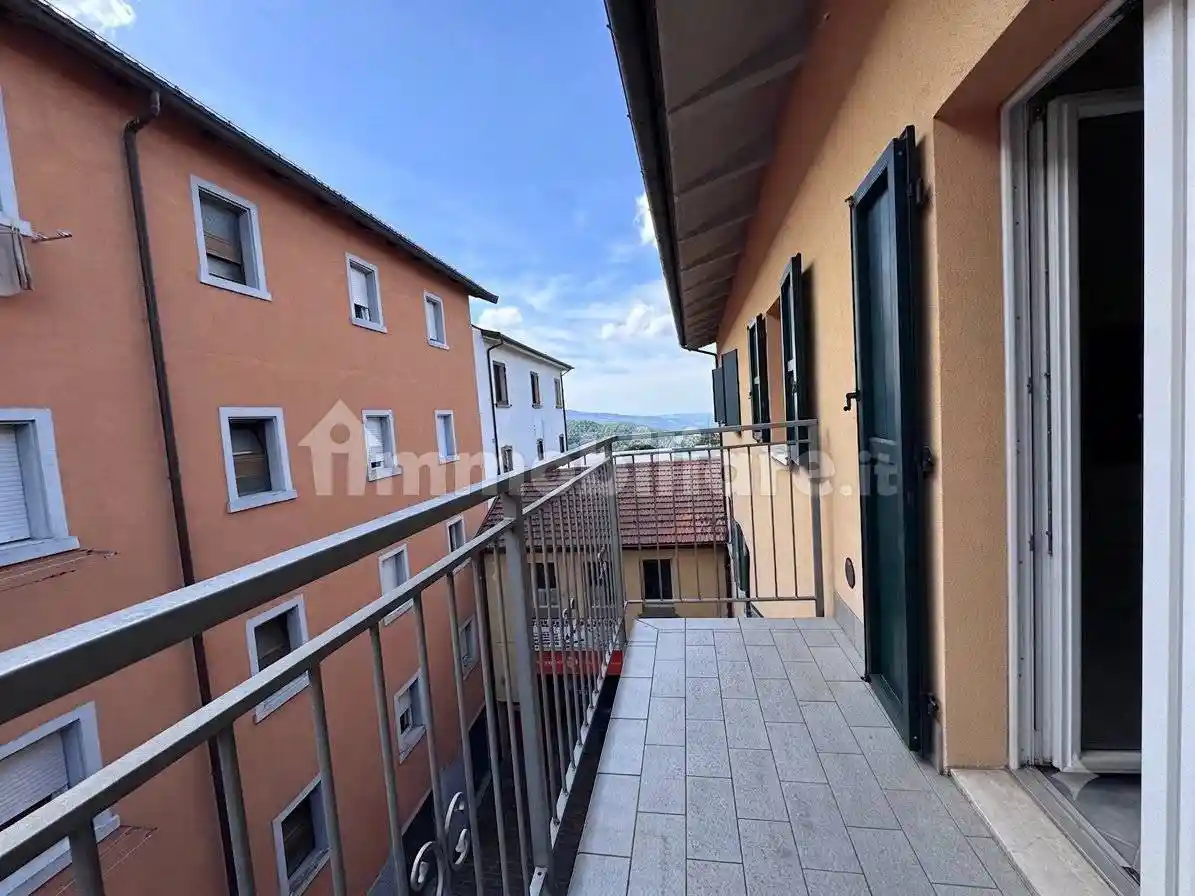 Palazzo - Edificio in vendita a Monghidoro