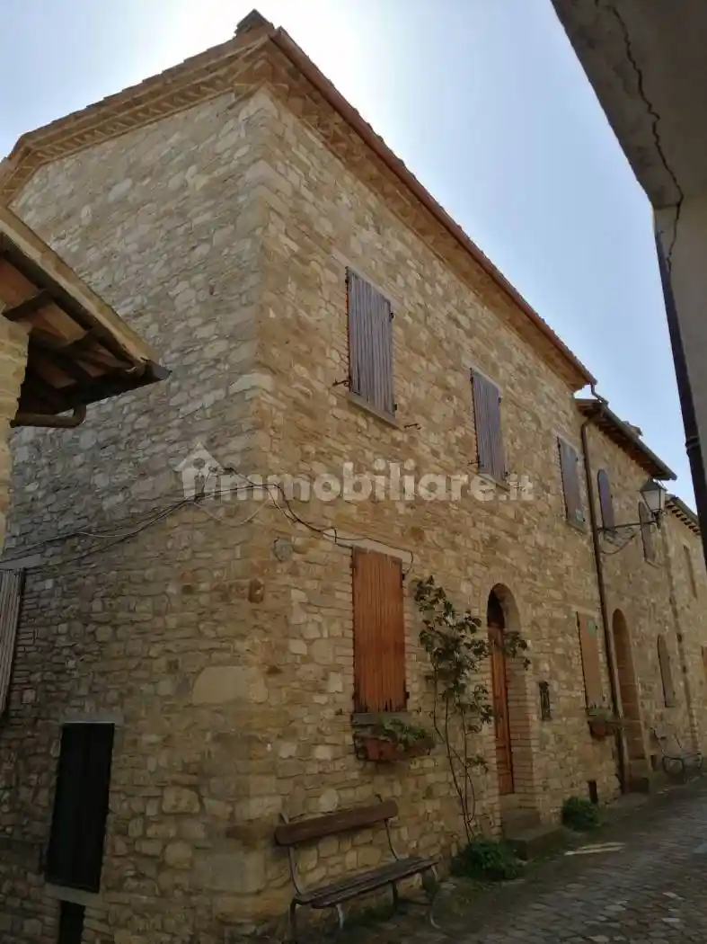 Casa indipendente in vendita a Frontino