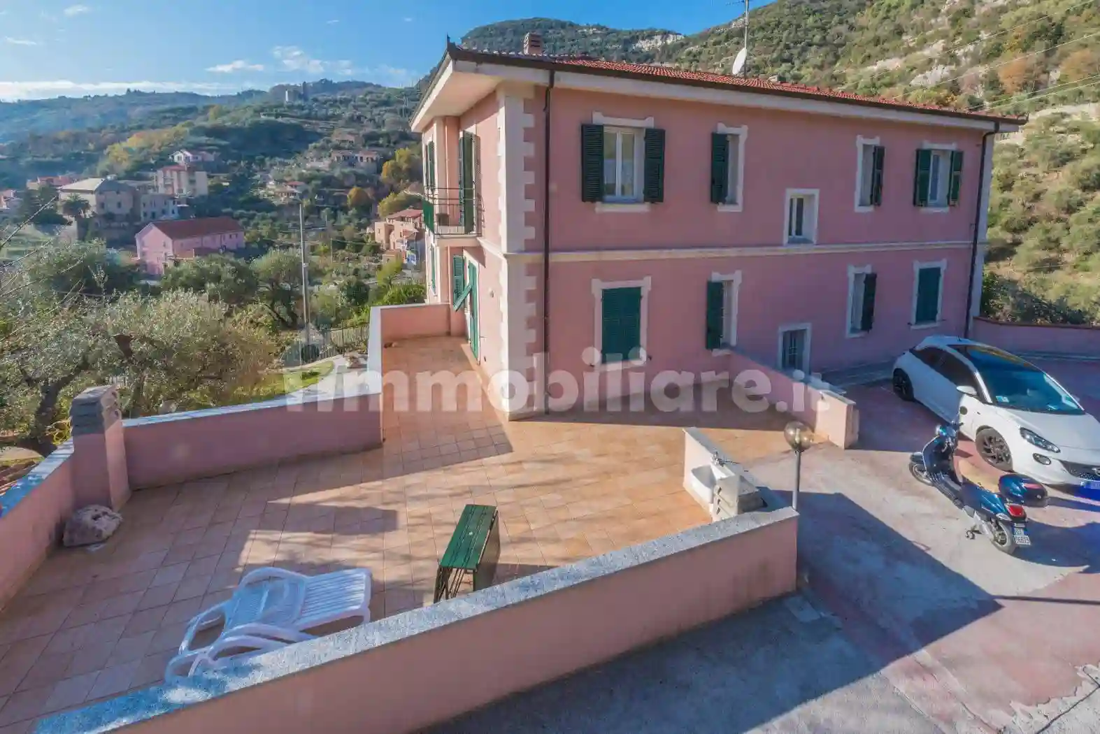 Villa - foto 2