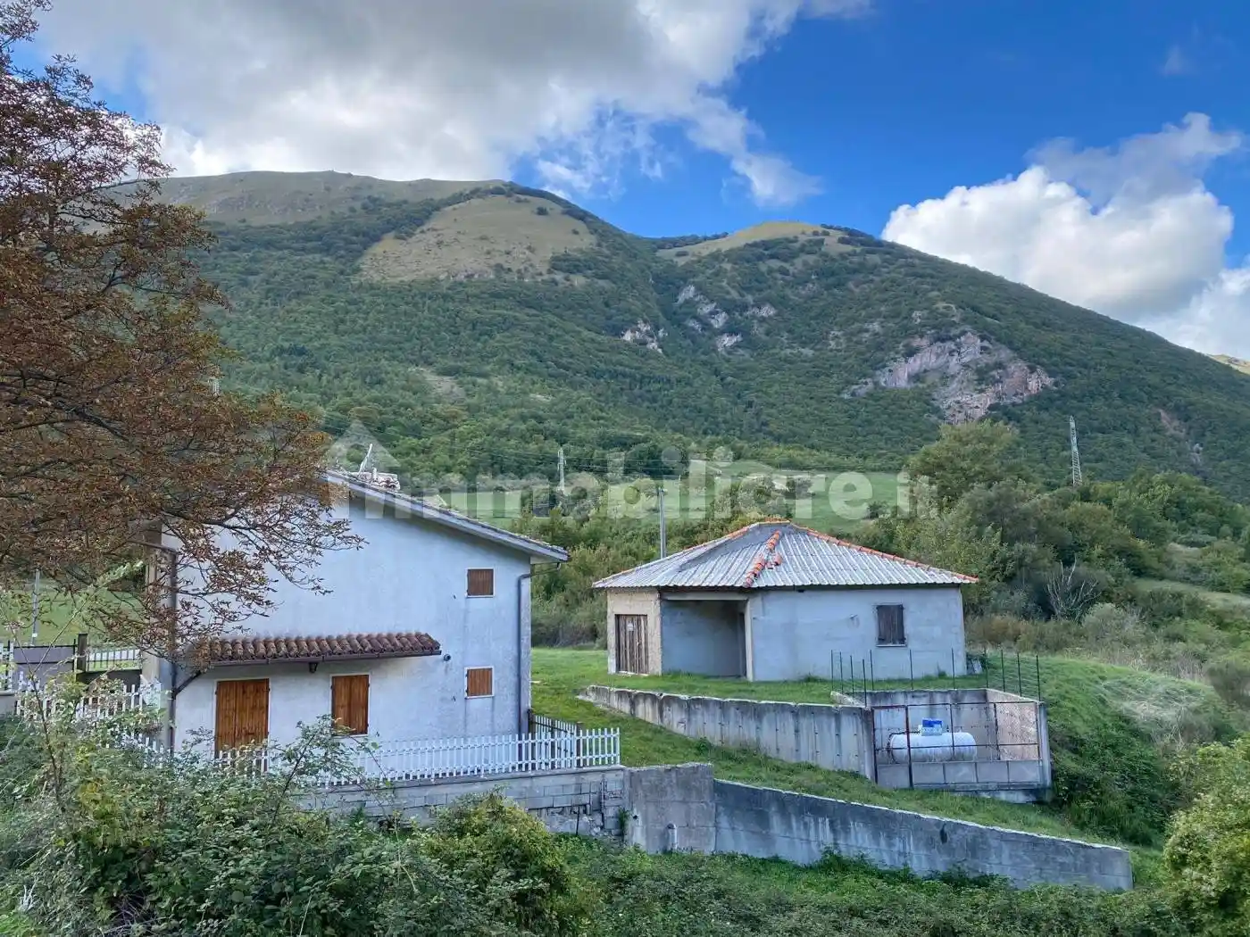 Rustico - Casale in vendita a Serravalle di Chienti