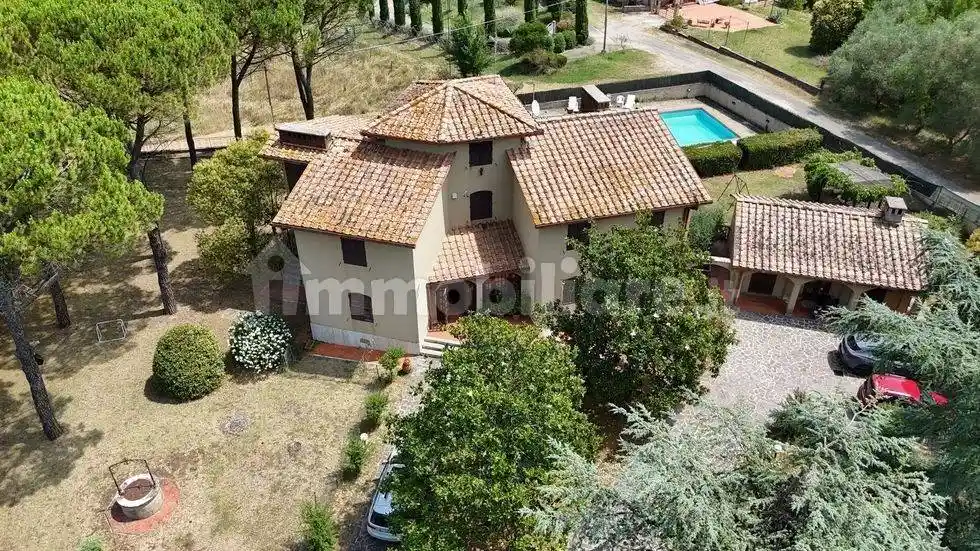 Villa in vendita a Siena
