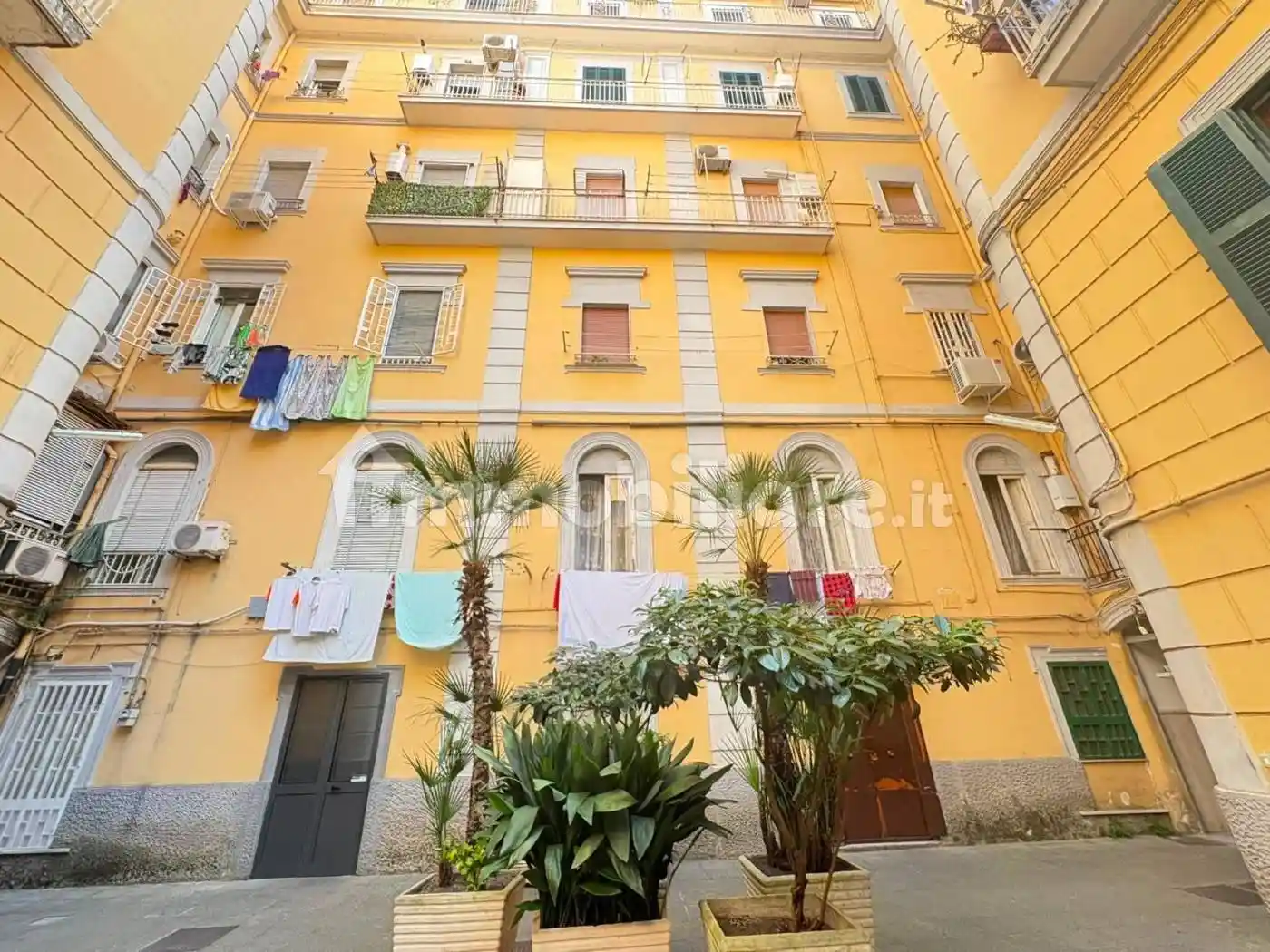 Appartamento in vendita a Napoli