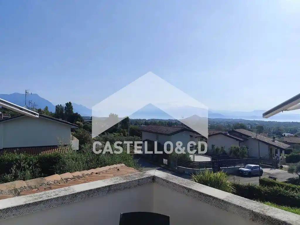 Appartamento in vendita a Soiano del Lago