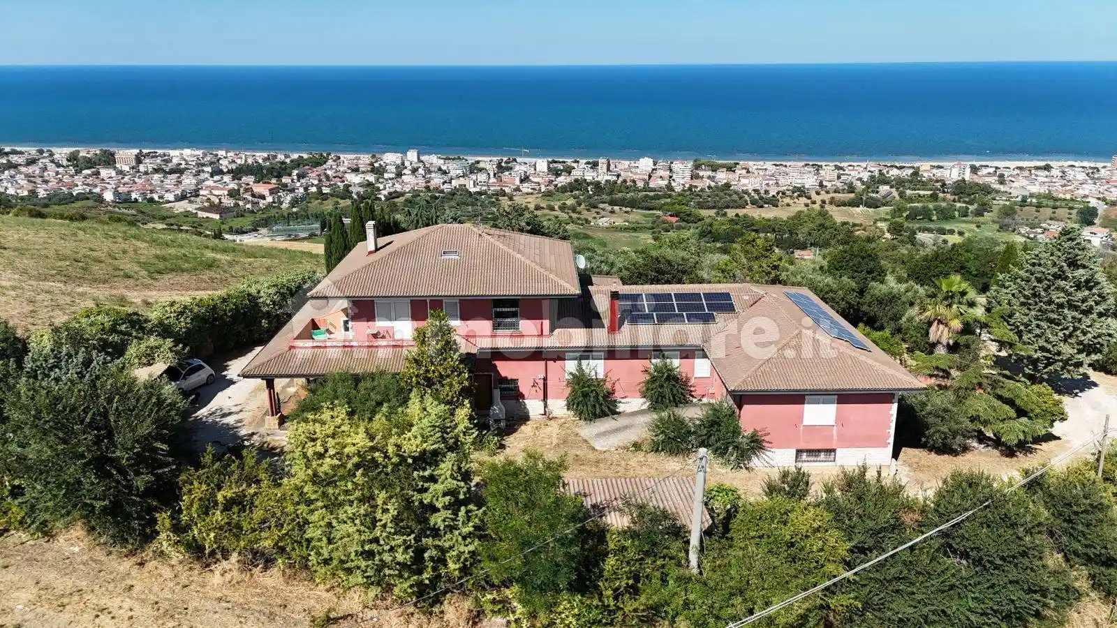 Villa in vendita a Roseto degli Abruzzi