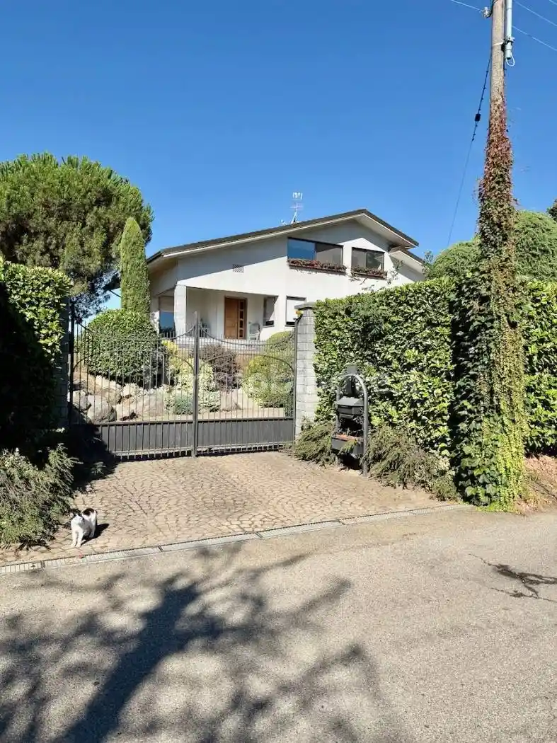Villa in vendita a Cossato