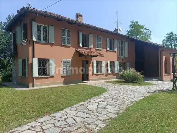 Rustico - Casale in vendita a Asti