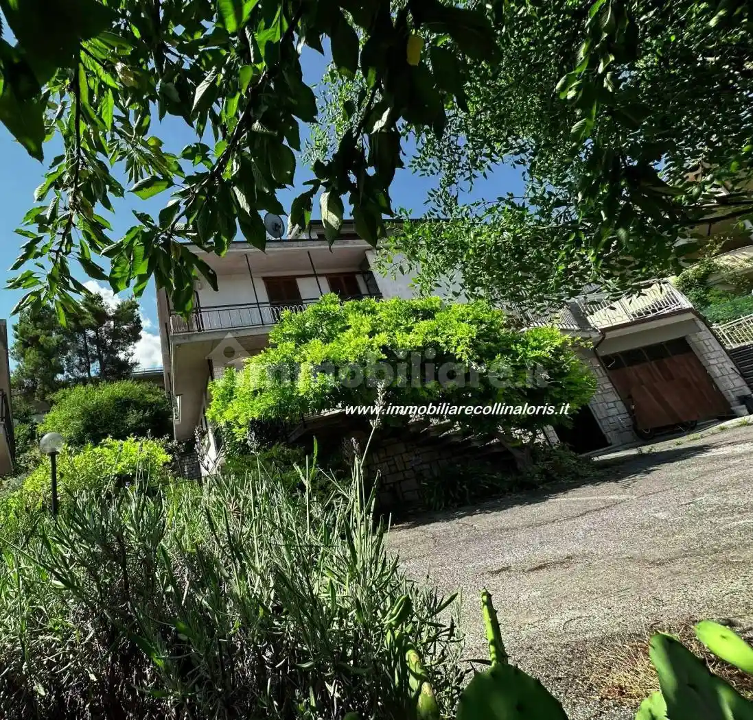 Villa in vendita a Ascoli Piceno